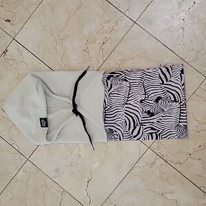 Saga outerwear balaclava zebra like new head cover snowboarding